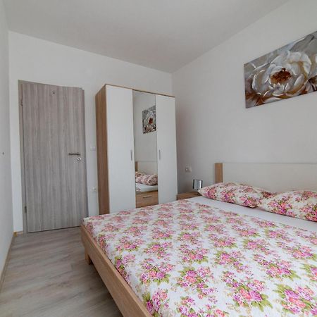 Apartmán Mario Vir Exteriér fotografie