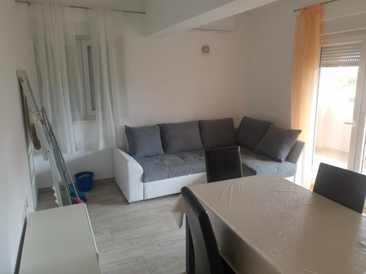 Apartmán Mario Vir Exteriér fotografie