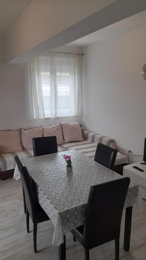 Apartmán Mario Vir Exteriér fotografie