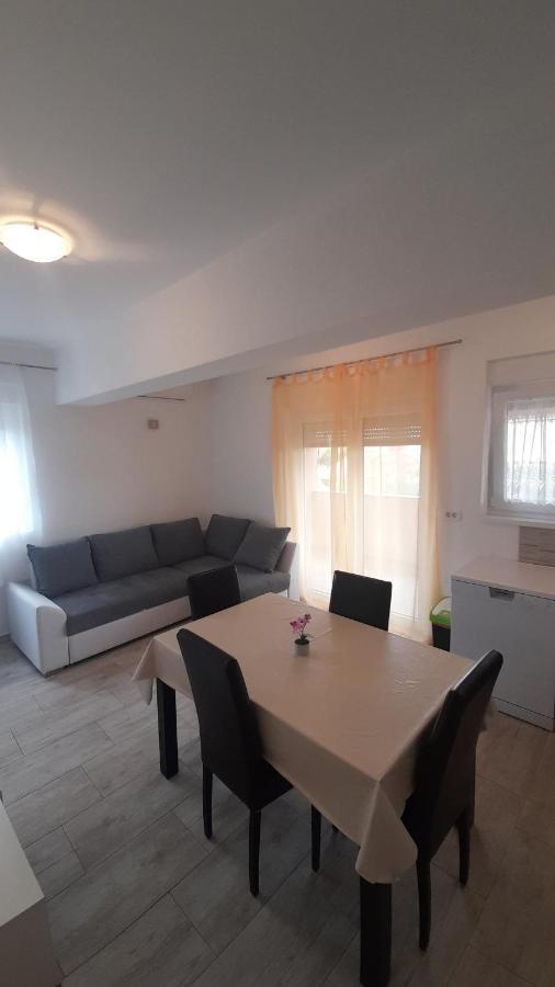 Apartmán Mario Vir Exteriér fotografie