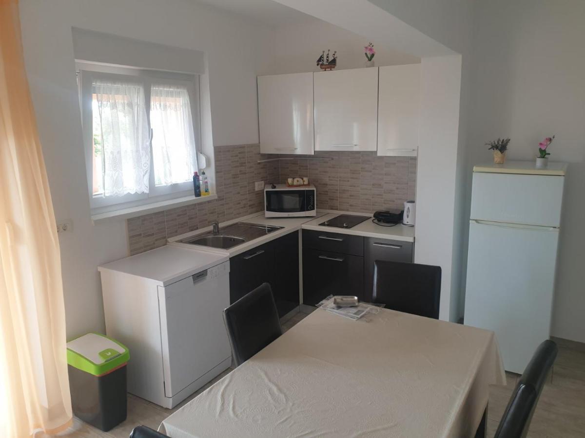 Apartmán Mario Vir Exteriér fotografie