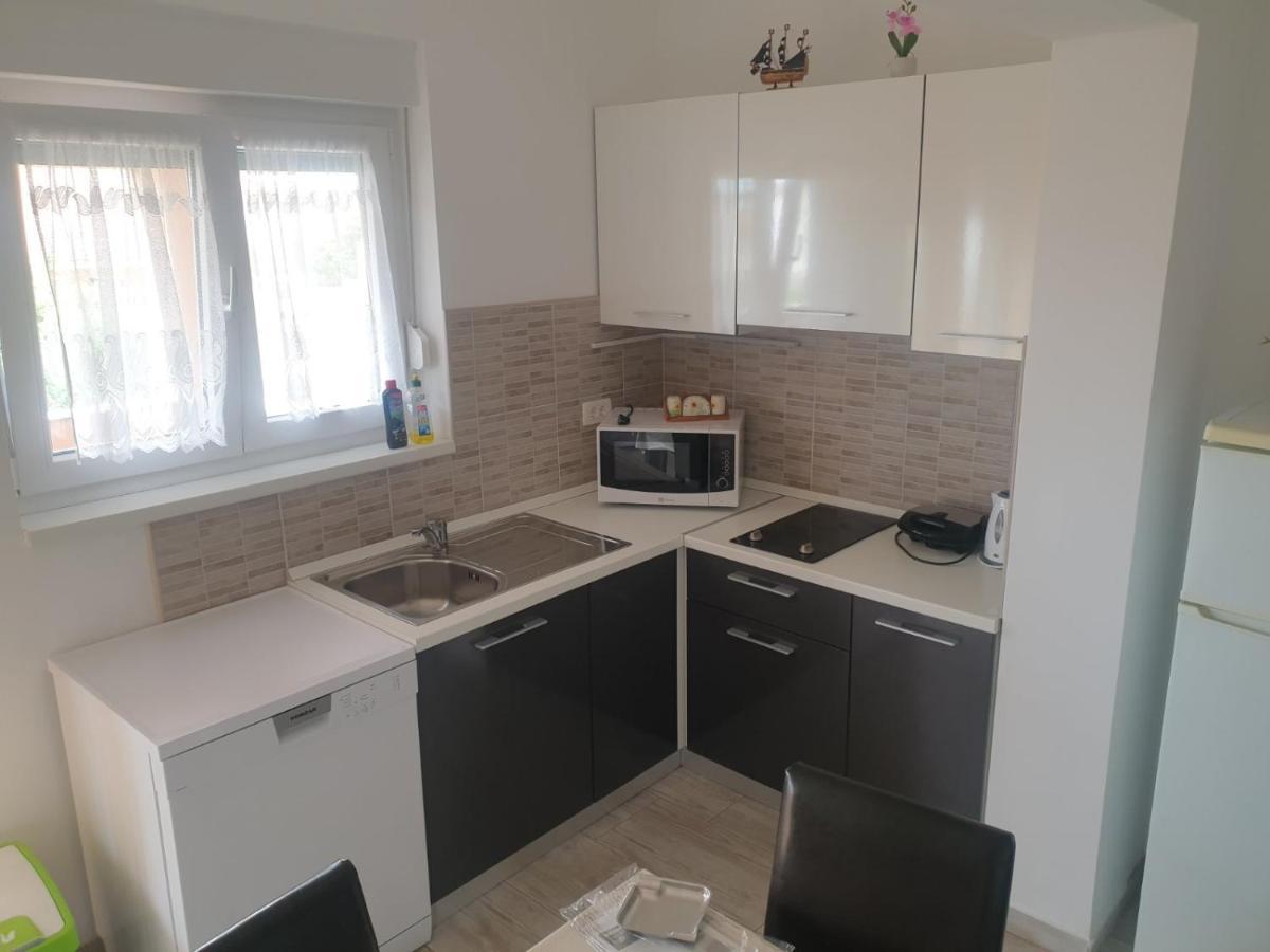 Apartmán Mario Vir Exteriér fotografie