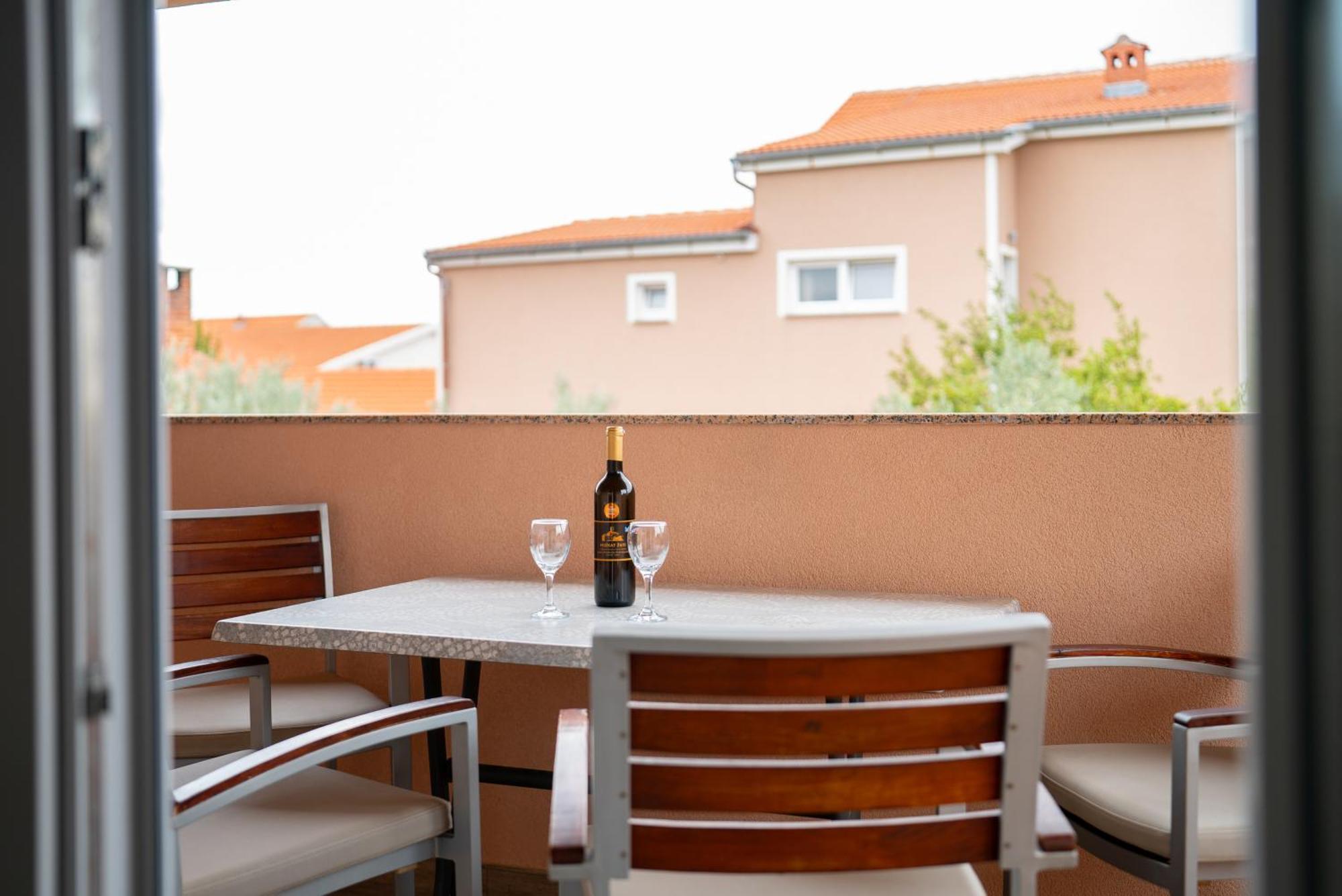 Apartmán Mario Vir Exteriér fotografie
