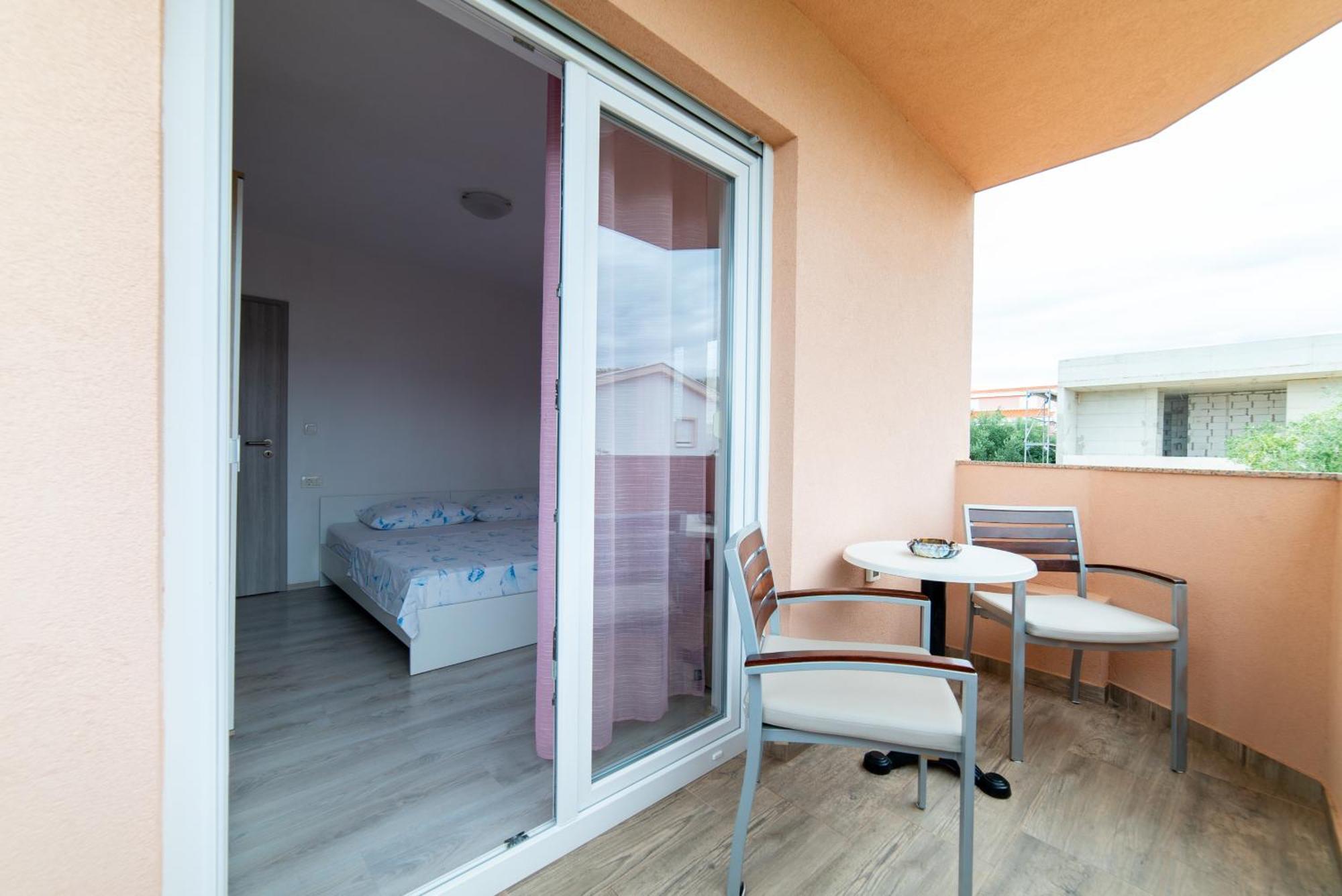 Apartmán Mario Vir Exteriér fotografie