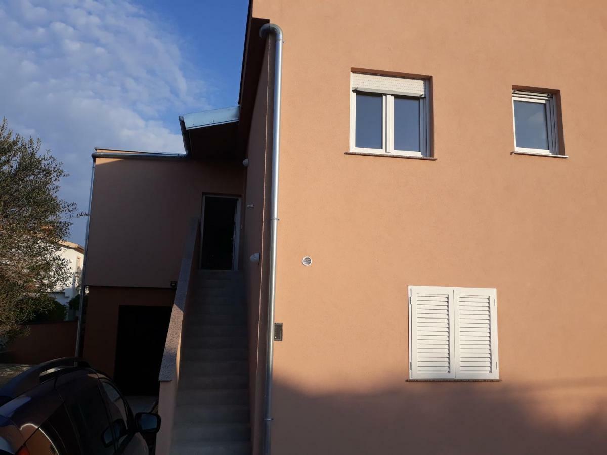 Apartmán Mario Vir Exteriér fotografie