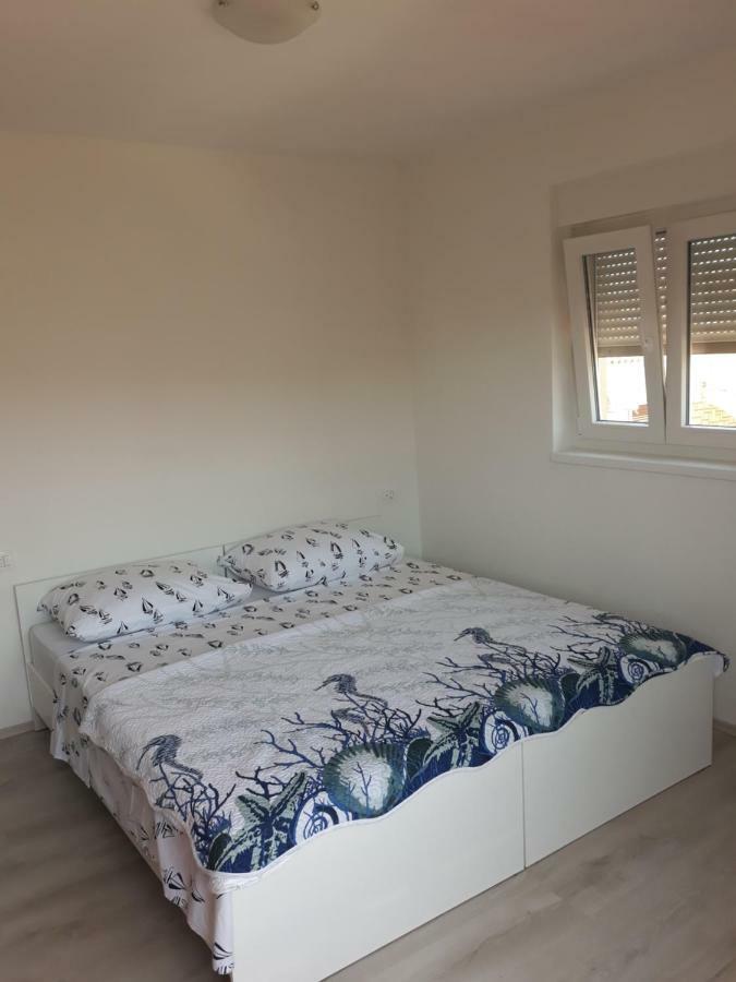 Apartmán Mario Vir Exteriér fotografie