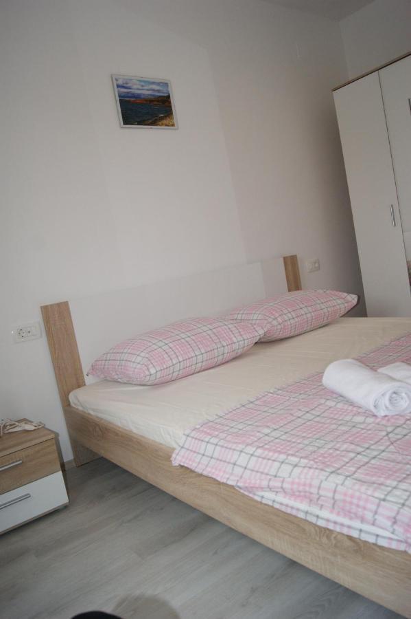 Apartmán Mario Vir Exteriér fotografie